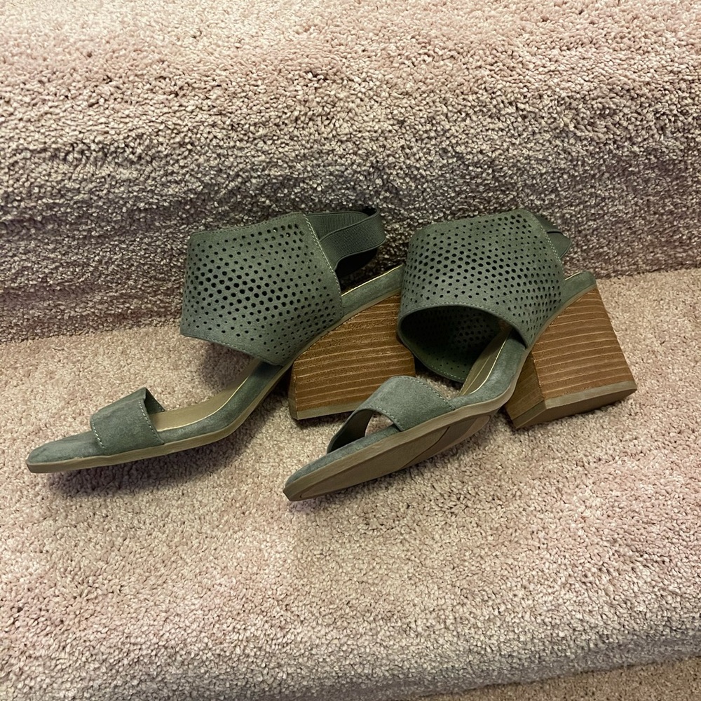 Dr. Scholl’s Jasmin/Willow Green Block Heel Sz 8.5